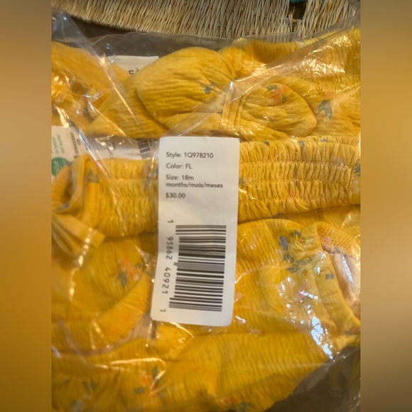 NWT Oshkosh Baby 2-Piece Floral Yellow Print Crinkle Jersey Bodysuit Set - Picture 7 of 7